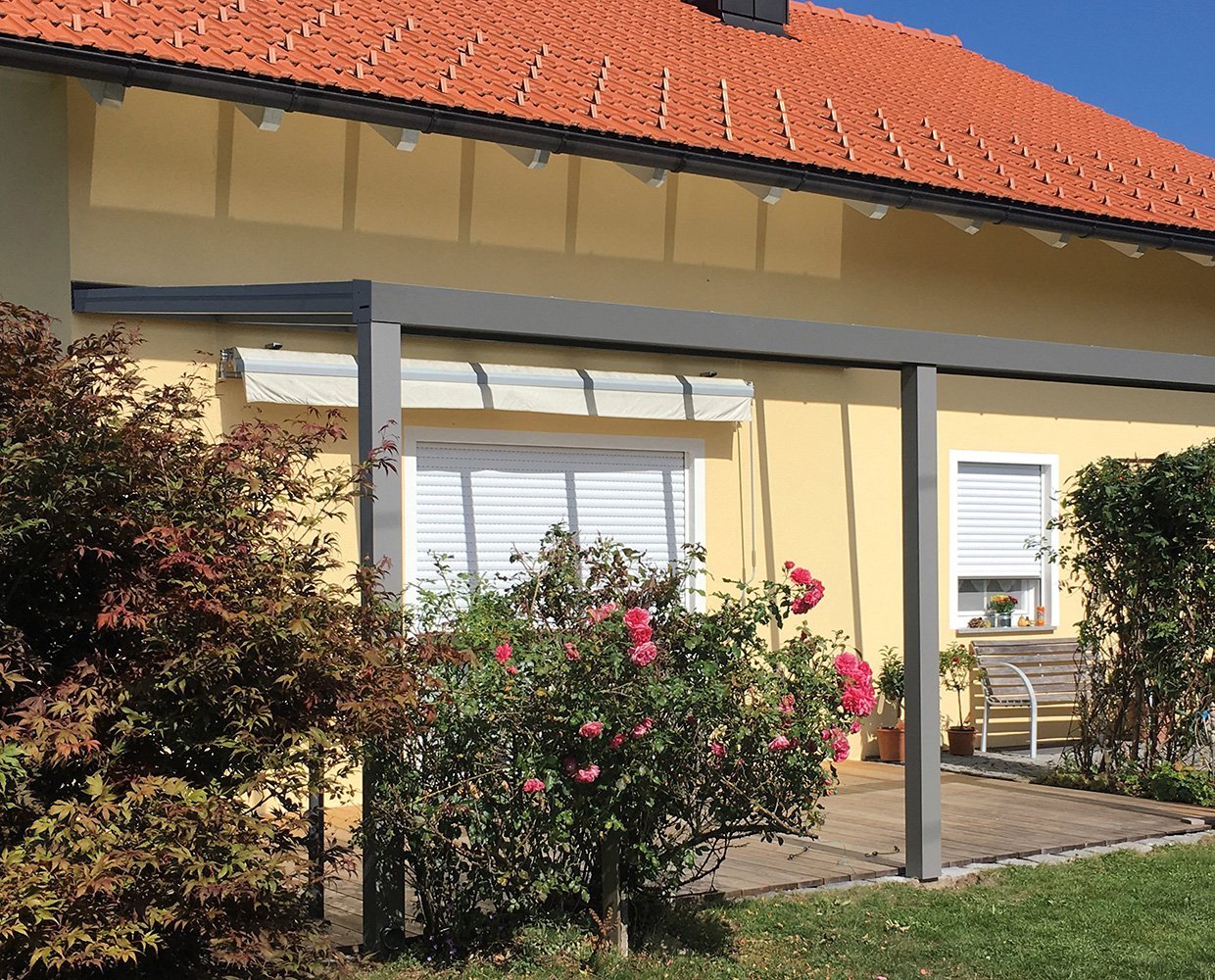 Ecoline terrace canopy with polycarbonate roofing